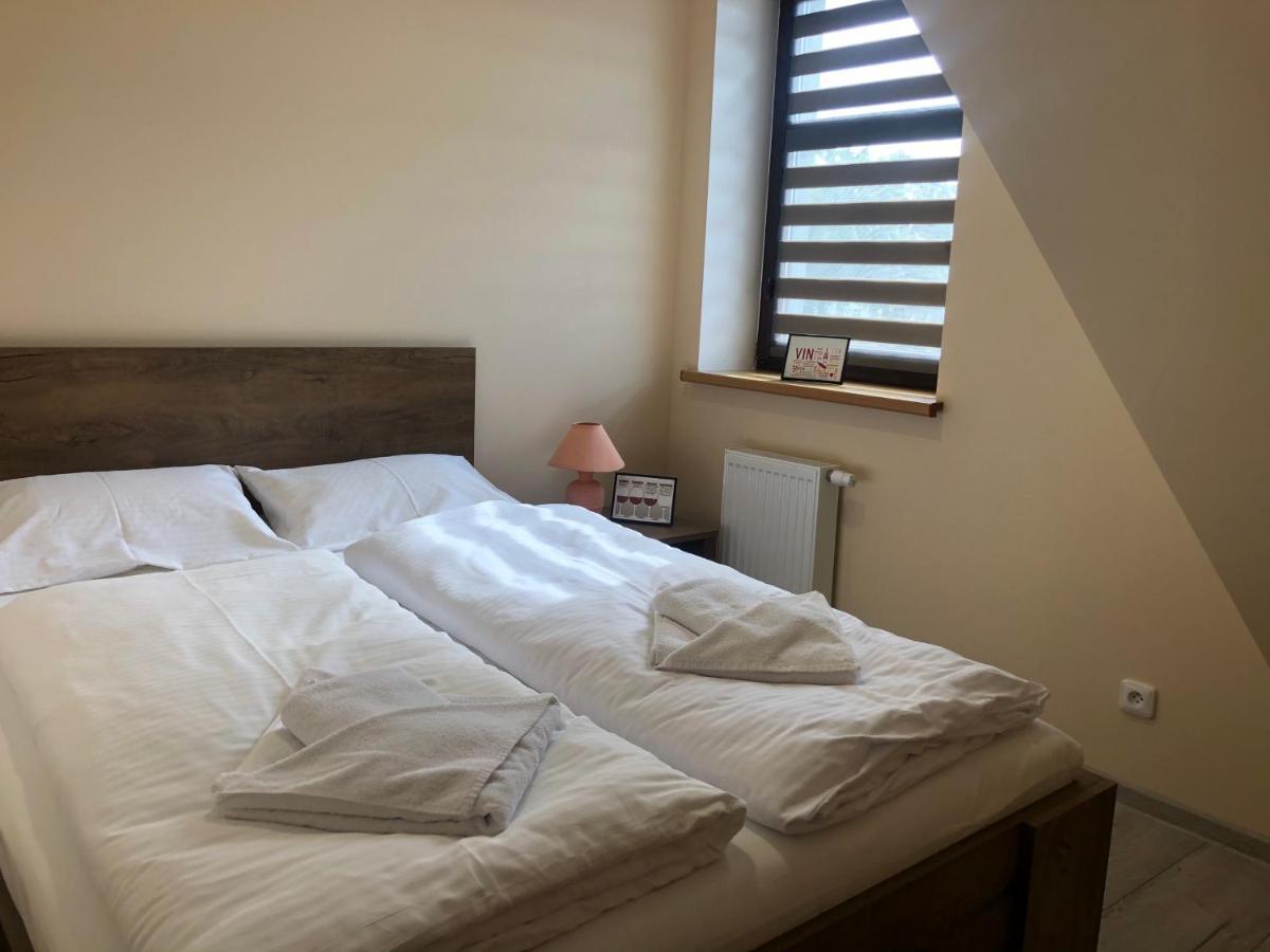 Apartamenty Alicja Dzierżoniów Eksteriør billede